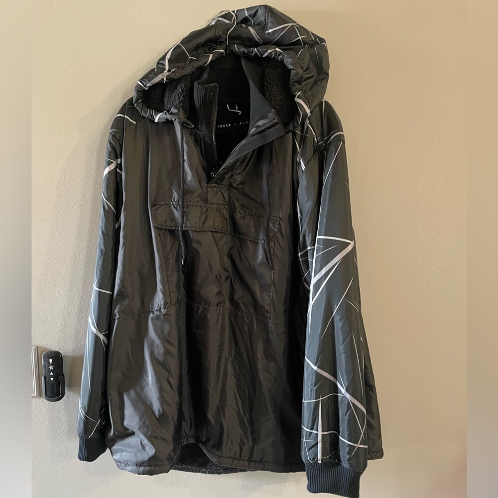 Black Geometric Men's Fleece lined pullover windbreaker 2XL